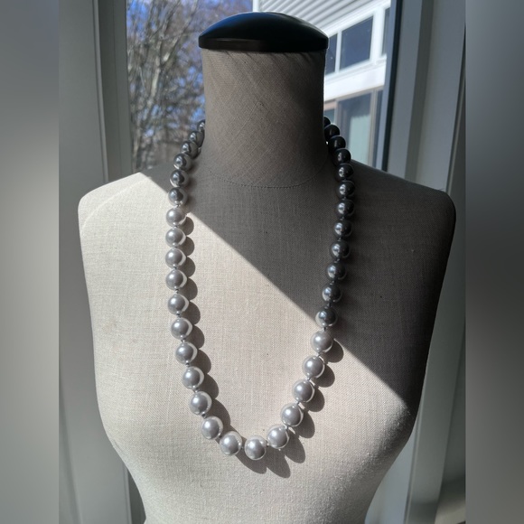 Vintage Monet Faux Pearl Necklace, Approx 28” - Picture 2 of 5